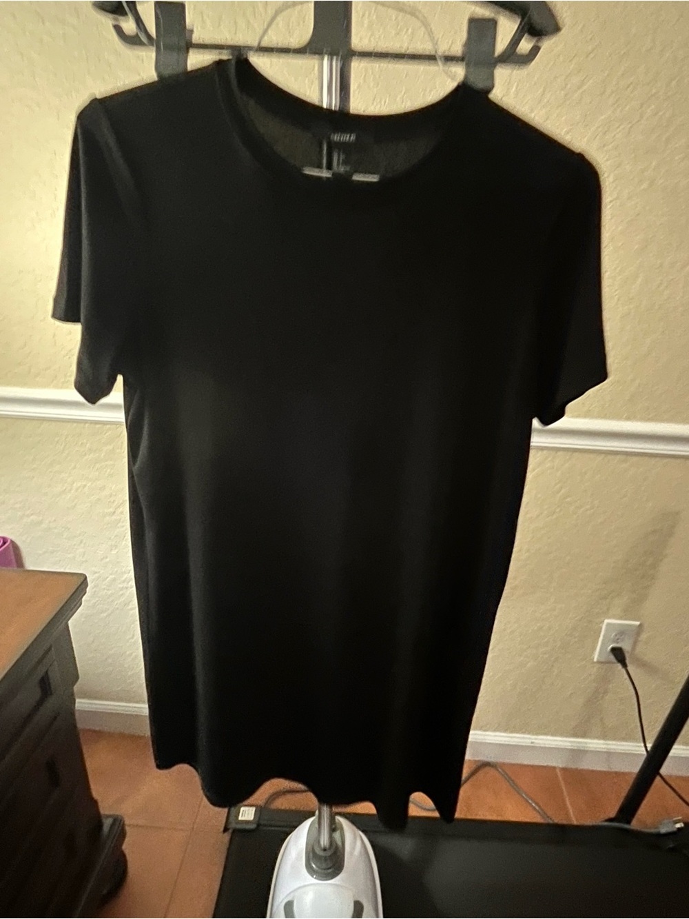 Forever 21 Black Short Sleeve Crew Neck Tee